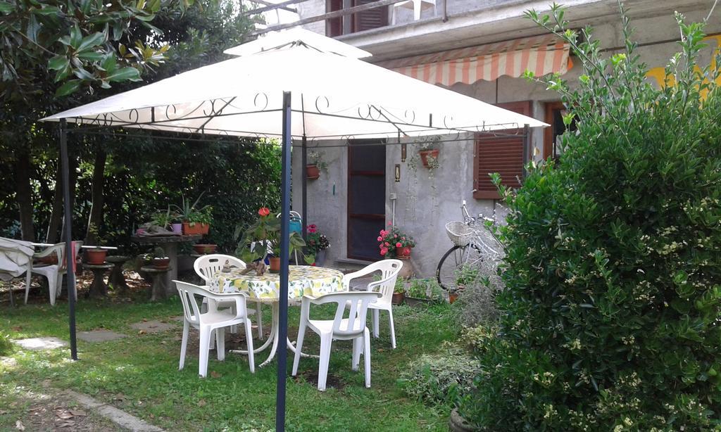 B&B Bosco Fiorito Malgesso Extérieur photo